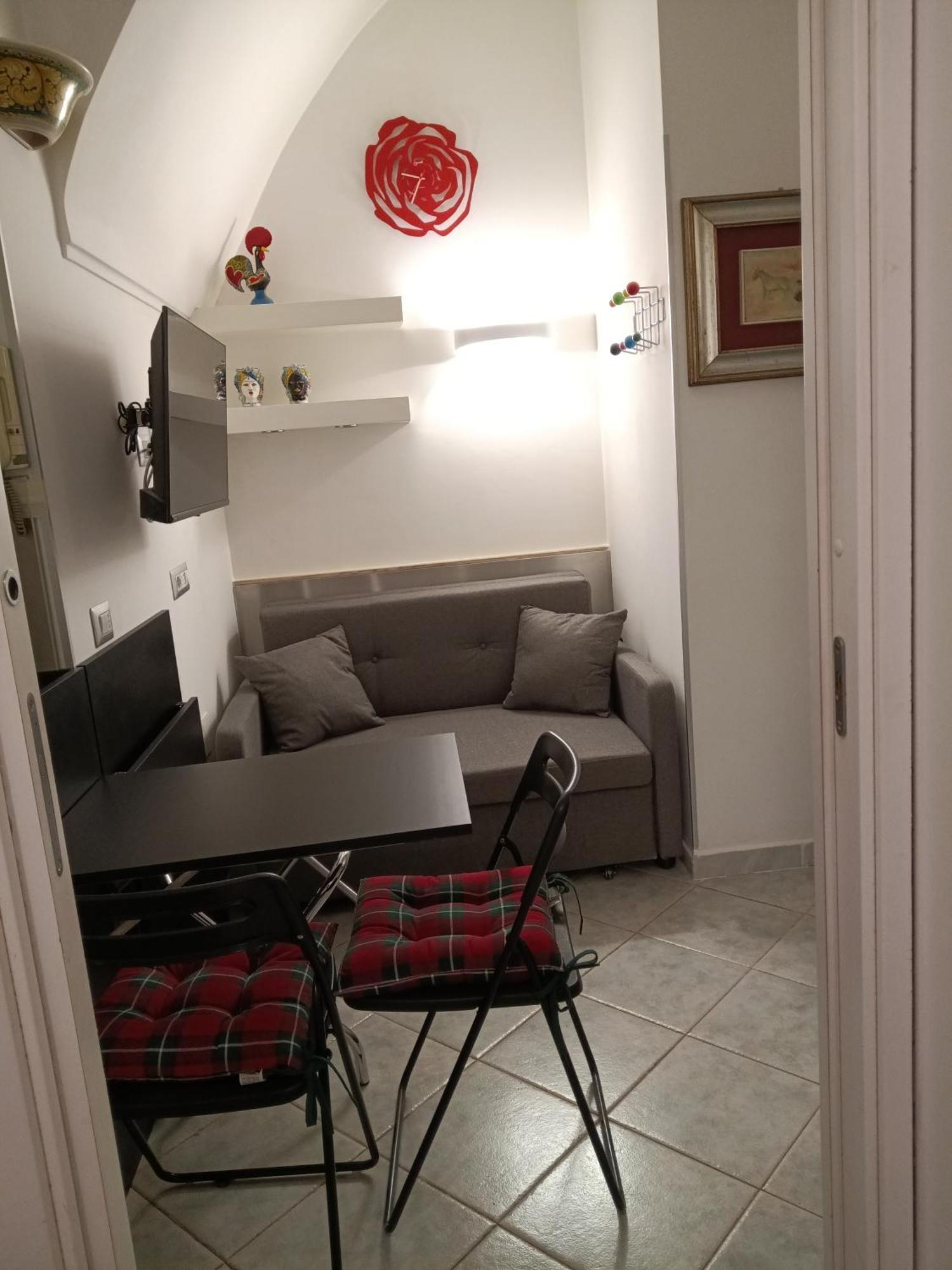 La Residenza Napoli Chiaia Short Let Apartment Superior Via Chiaia 82 Экстерьер фото